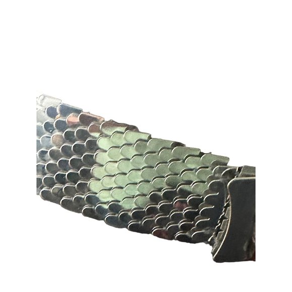 Vintage Silver Tone Fish Scale Stretchy Belt with Silver Buckle with Flower 34” - Picture 5 of 5